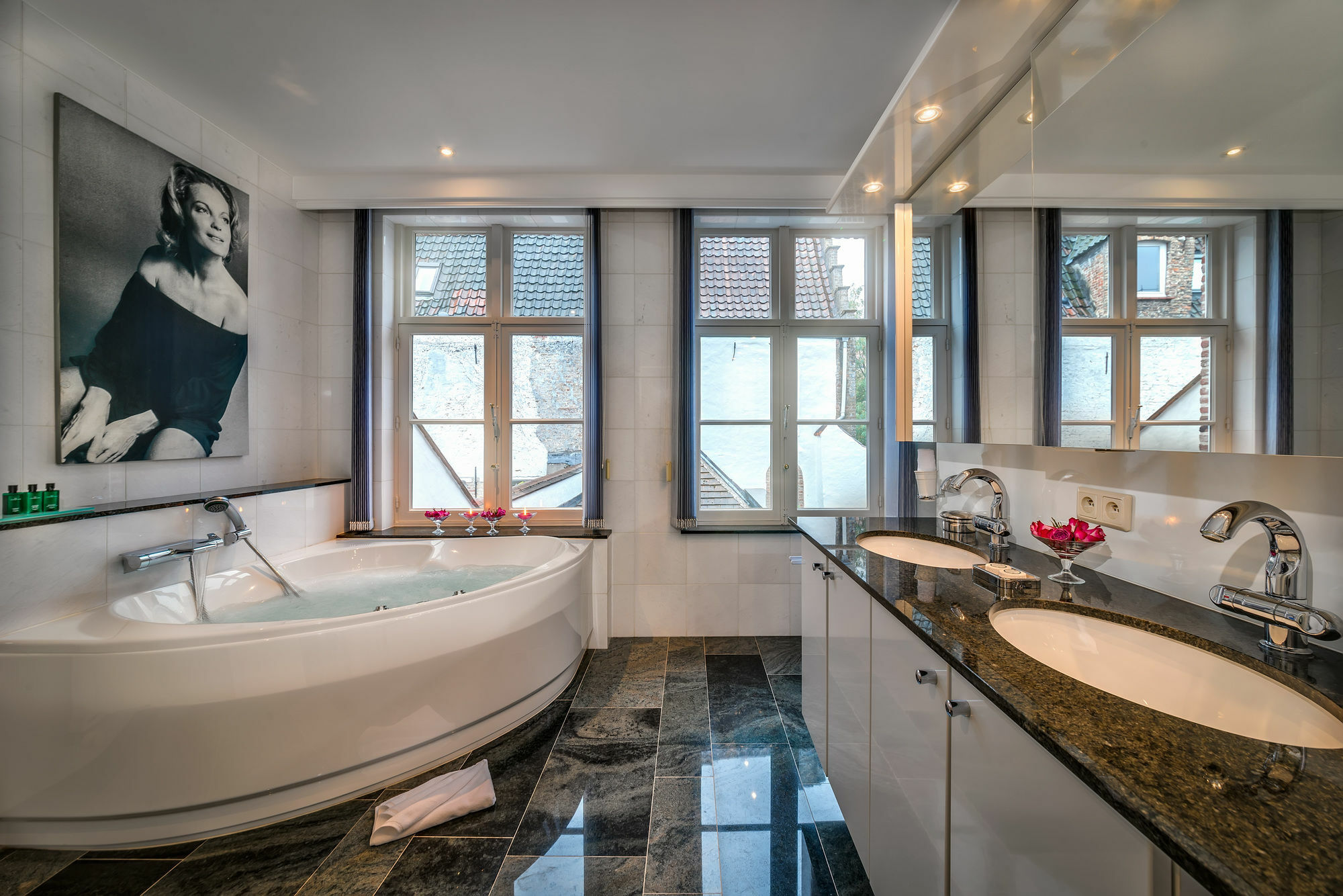 Canalside House - Luxury Guesthouse Брюгге Экстерьер фото